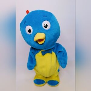 Backyardigans Sing & Spin Pablo Talking Dancing Plush Penguin 2005 Fisher-Price